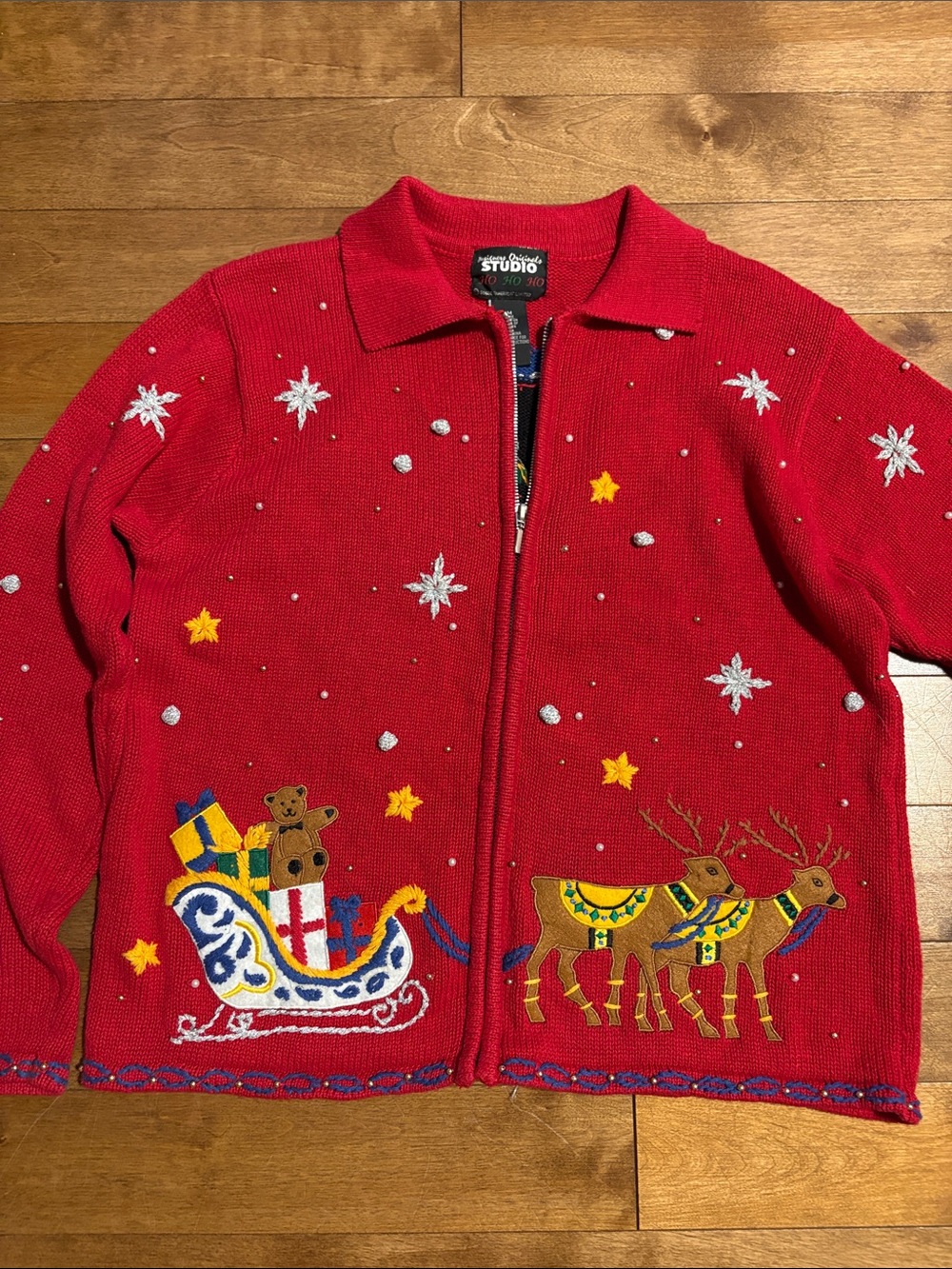 Vintage Cotton Christmas Red Zip-Up Holiday Cardigan with Multicolor Appliqués